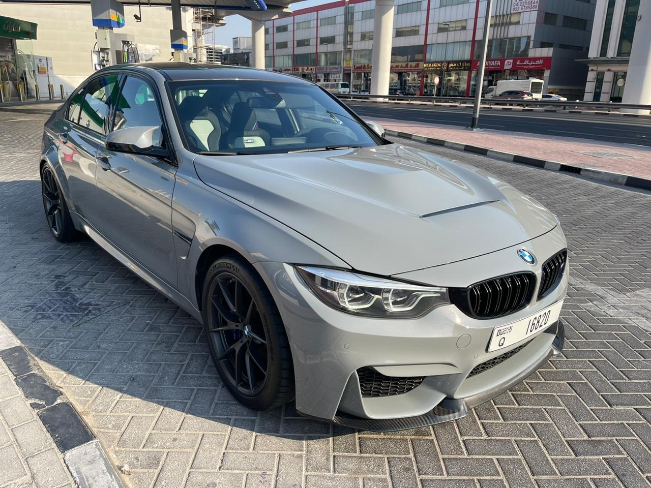 Rent bmw dubai